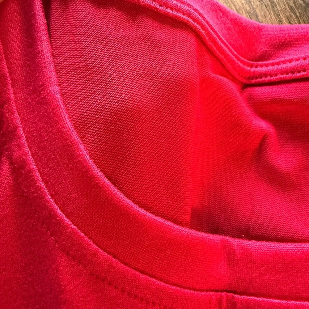 Women’s Plus Size XXL 2X 3X soft Christmas Holiday Shirt Red Top. Tshirt - Picture 3 of 4